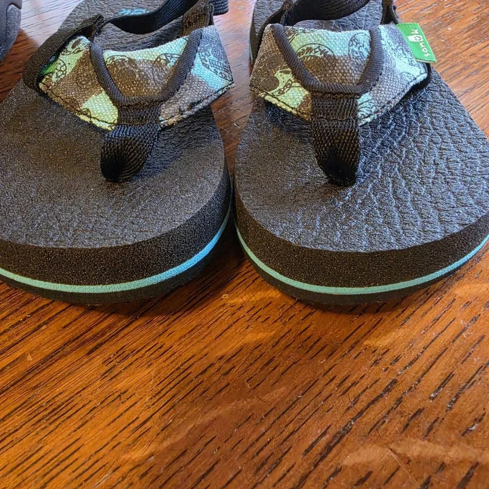Sanuk Toddler Sandals Blue Flip Flops Thong Strap Size 7/8 New Without Tags Fun